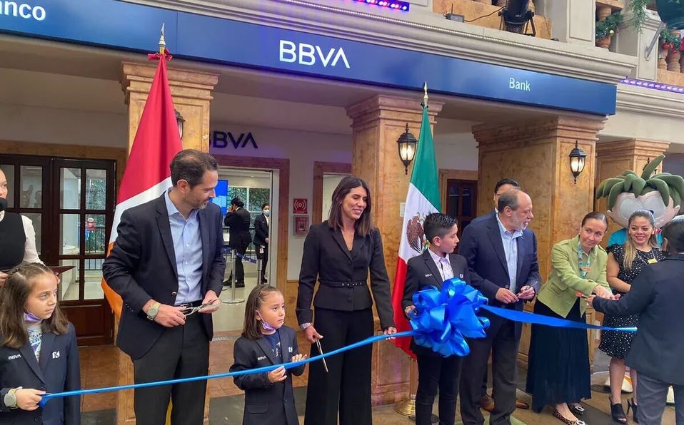 bbva y kidzania educación financiera niños y adolesentes